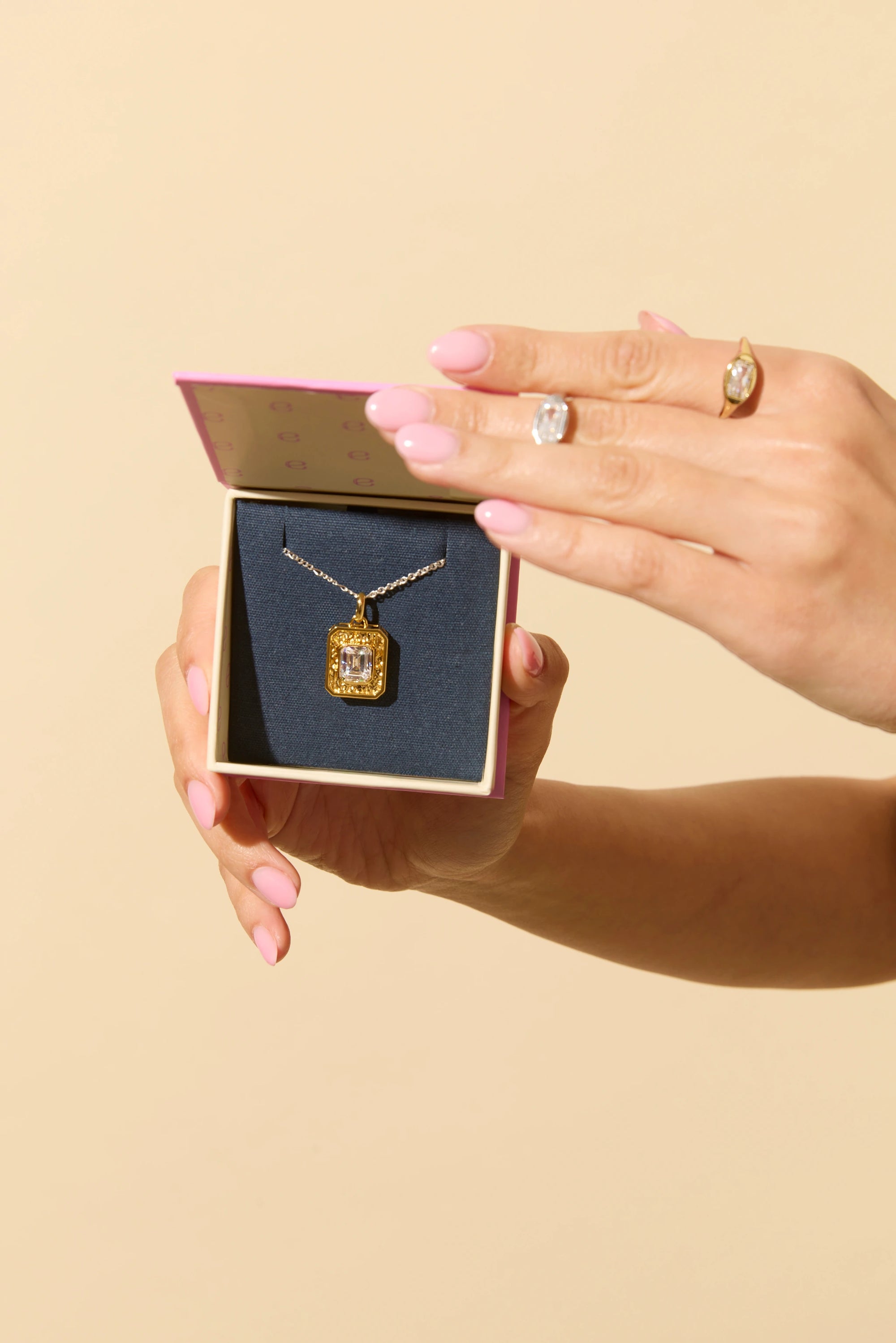 Luxury jewelry gift box with Claspe mixed metal designs – perfect birthday, anniversary, or holiday gift idea for wife, sister, mom