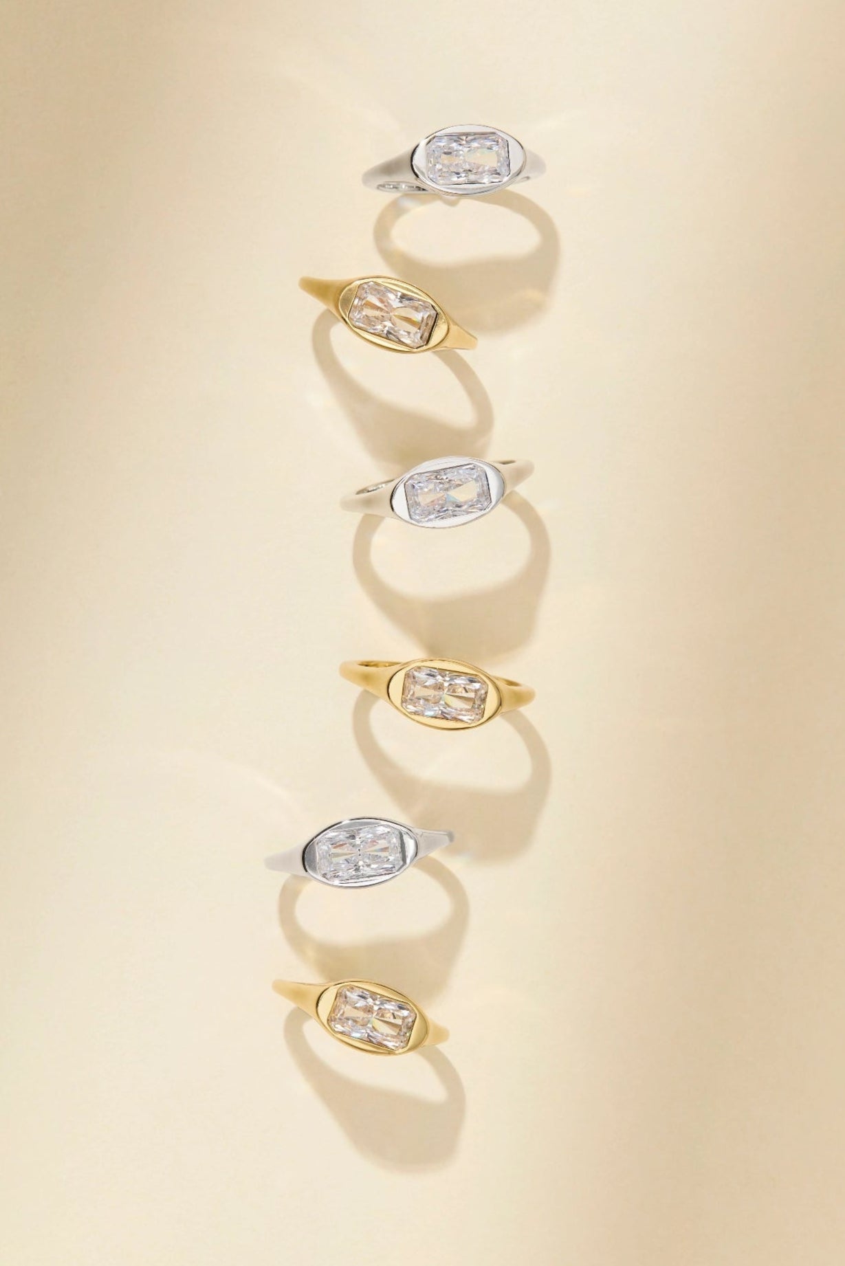 Stacked gold and silver rings with comfort fit bands – elegant and trendy ring set for everyday wear or gifting