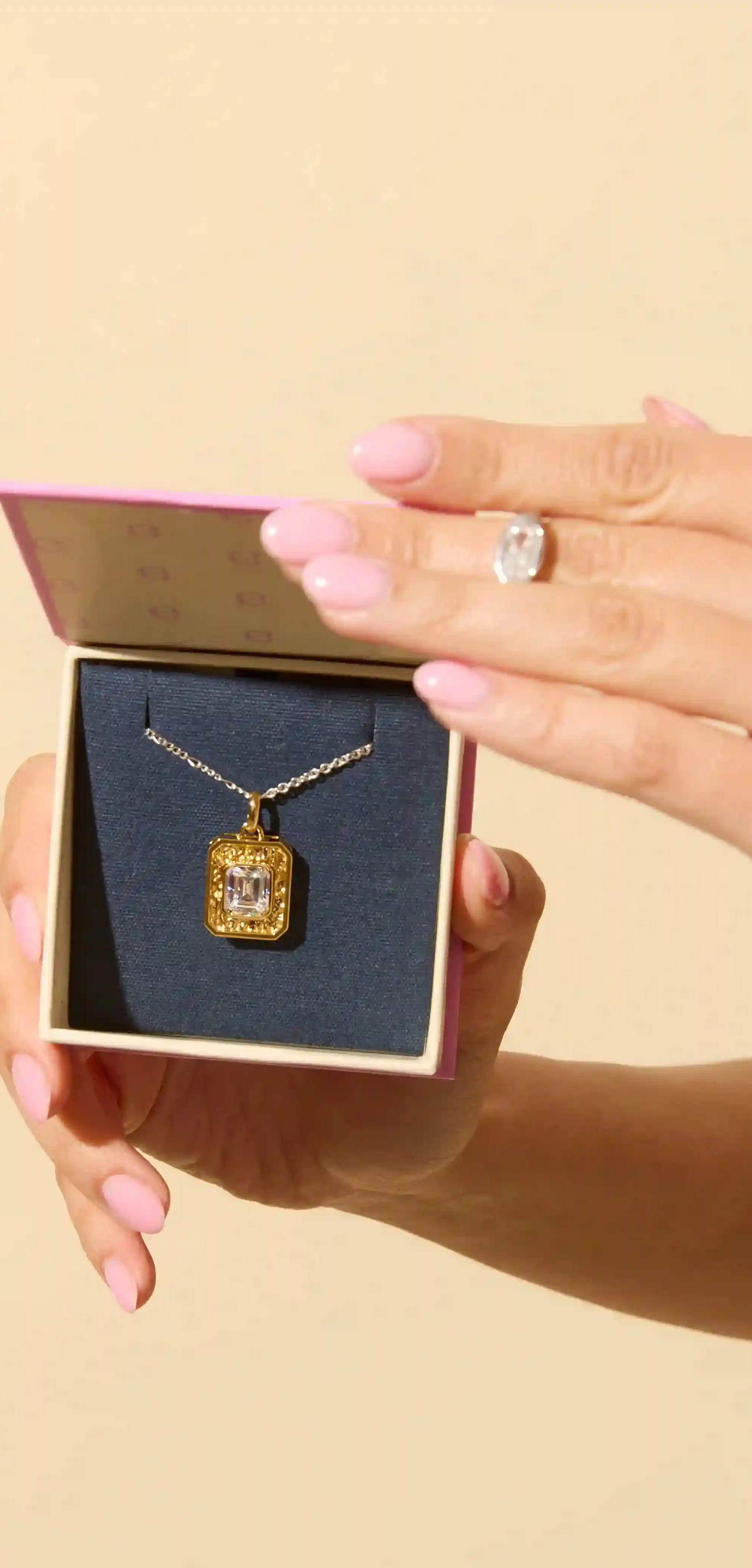 Gold Essential Pendant