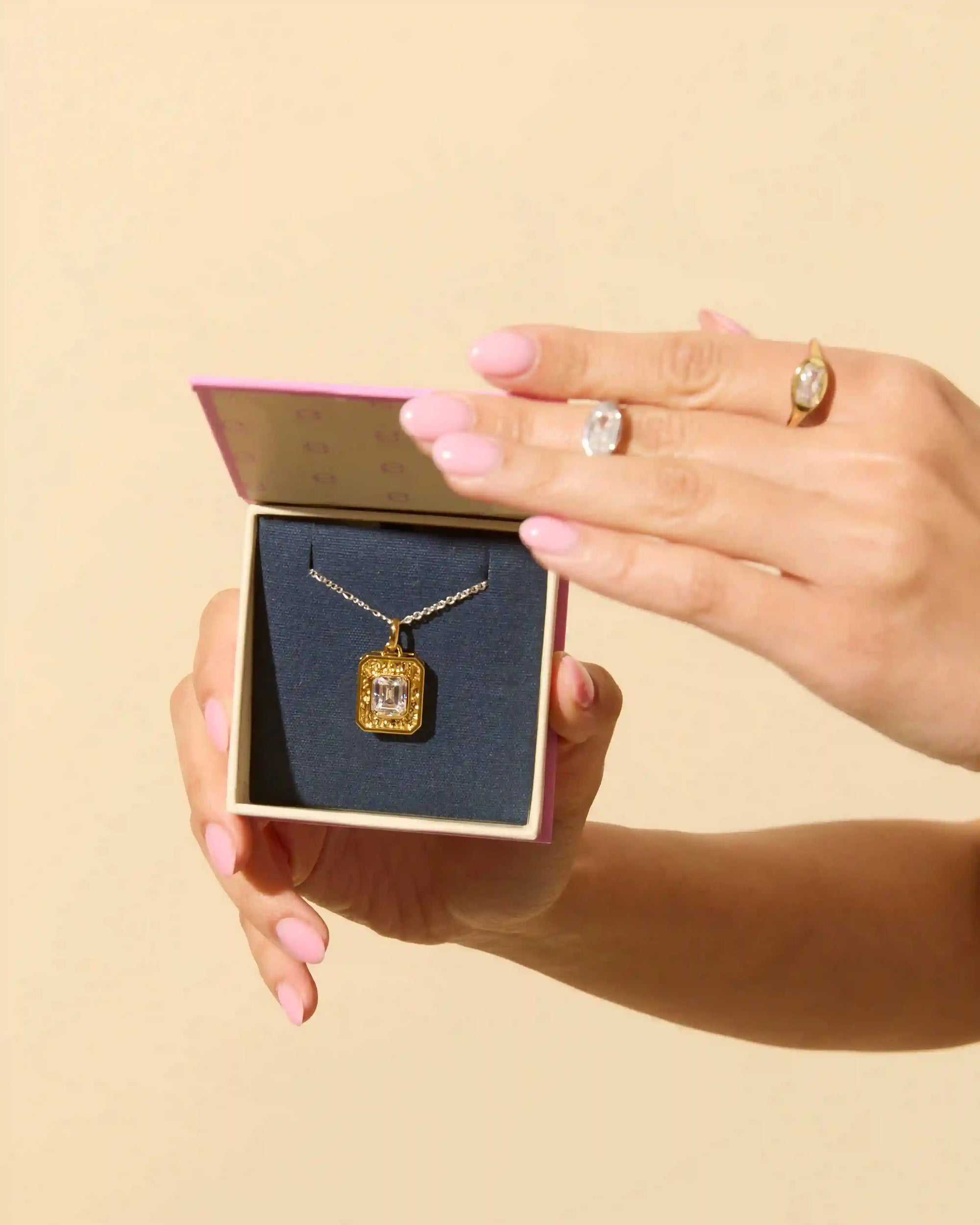 Gold Essential Pendant